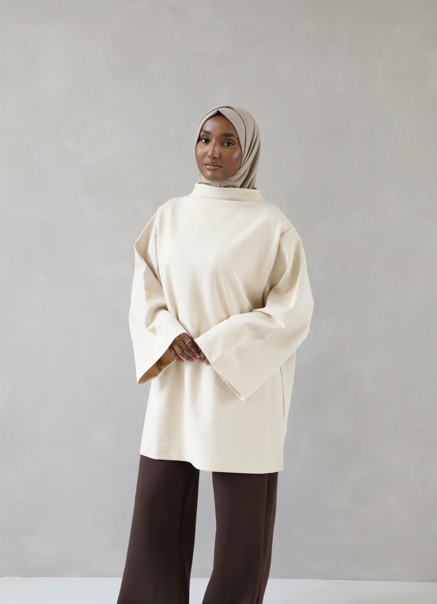 PRE ORDER Irhaa highneck shirt