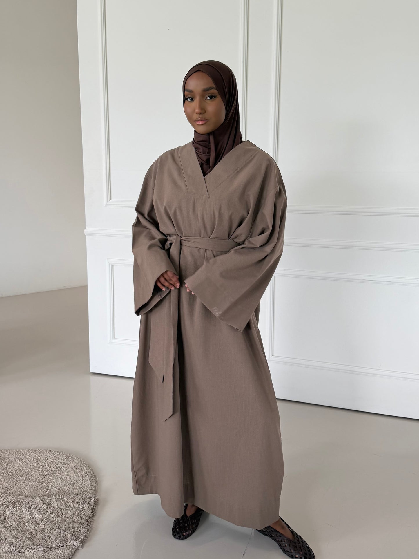 Linen dress with belt