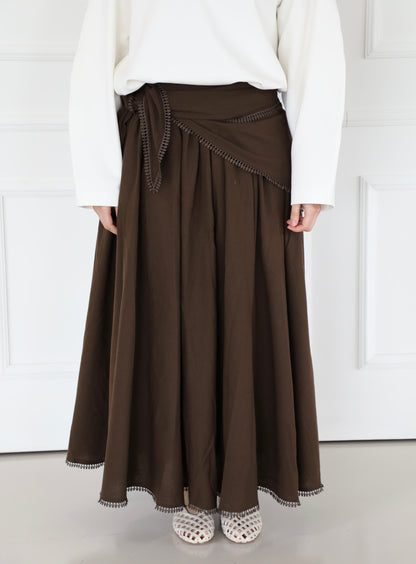 Skirt with lace detail & scarf